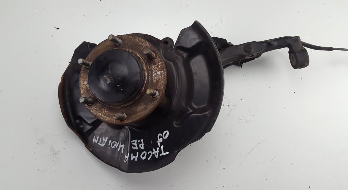 0122081081 Wheel bearing housing front right TOYOTA TACOMA II (N220) (2004-2015)