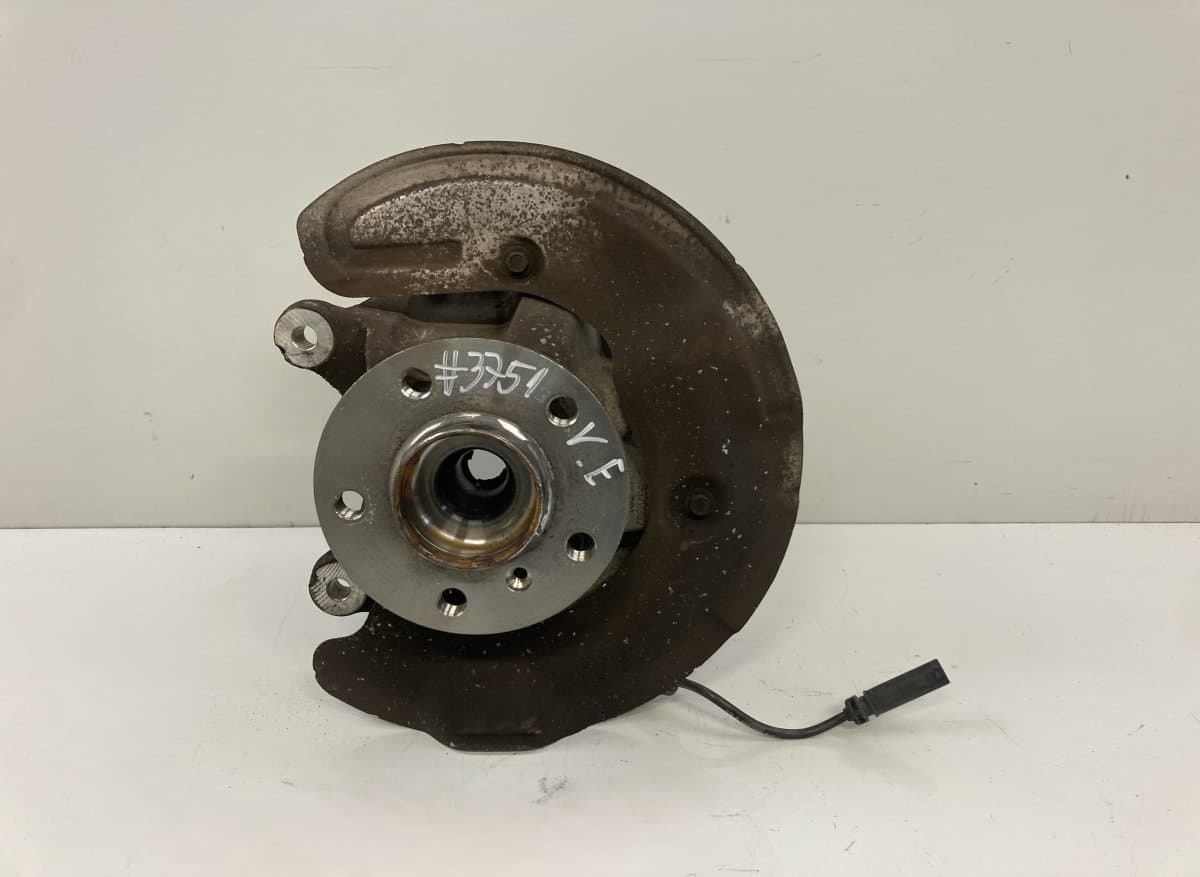 6870837 687083702 Wheel bearing housing front left BMW 2 Active Tourer (F45, F46) (2013-2021)