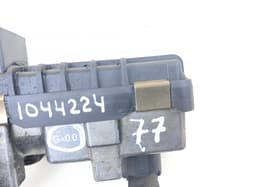 MERCEDES-BENZ G219 G277 G013 G001 G-219 G-277 G-013 G-001 Turbocharger control valve / actuator MERCEDES-BENZ ML-CLASS (W164) (2005-2011) — thumbnail 4