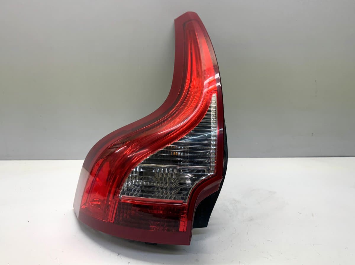 VOLVO 31323034 Tail light left VOLVO XC60 I (2008-2017)