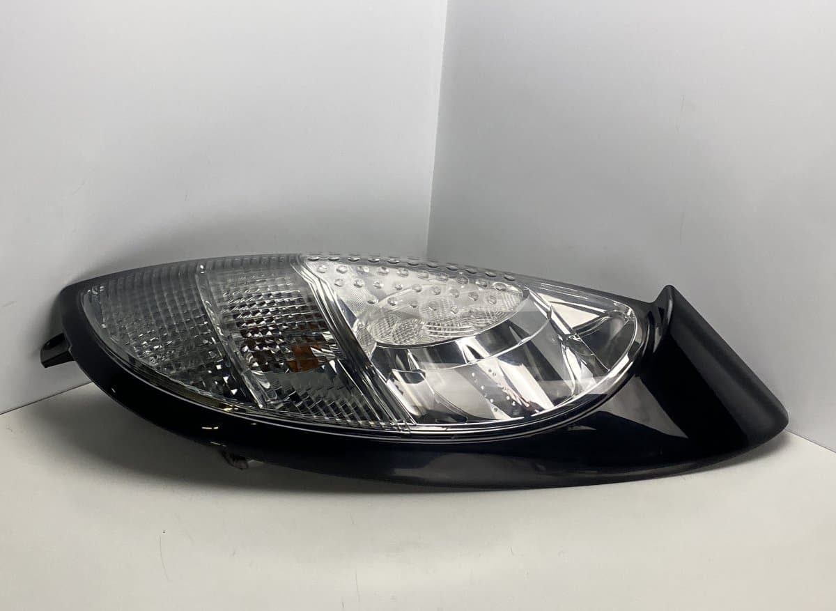MITSUBISHI 8330A682 Tail light, right MITSUBISHI i-MiEV (HA) (2011-2021)