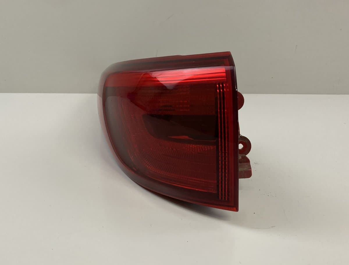 KIA 92401-F10 92401F10 Tail light left KIA SPORTAGE IV (QL) (2015-2021)
