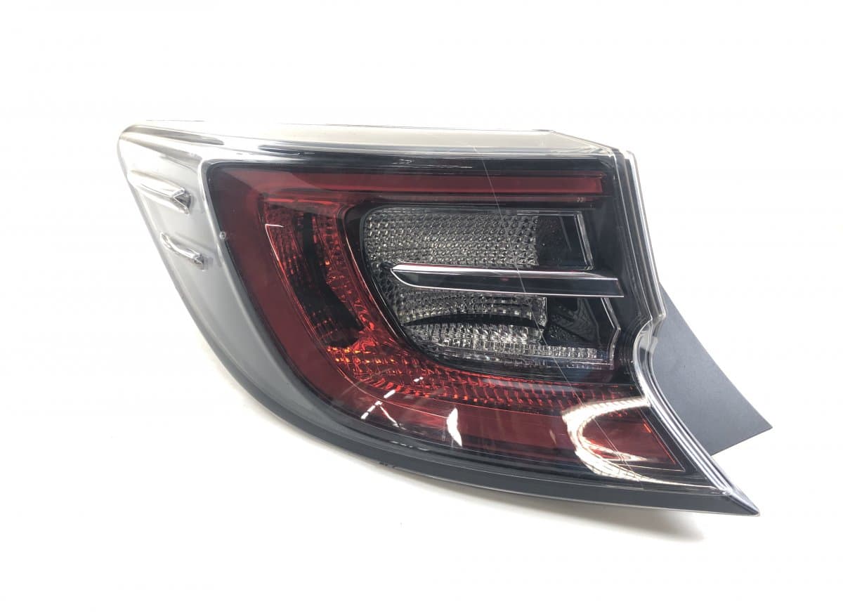8156102C40 Tail light left TOYOTA COROLLA XII (E210) (2018-)