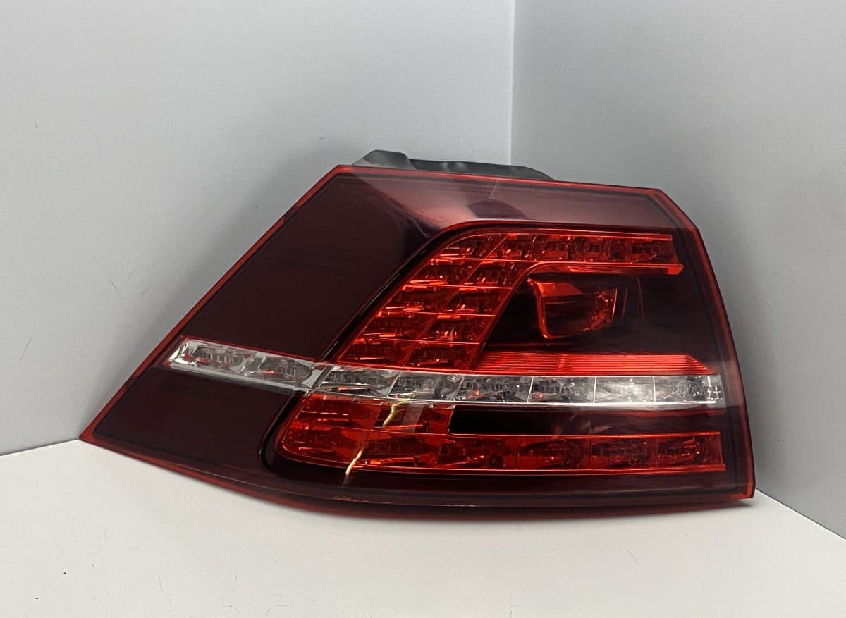 VW 81230101 Tail light left VW GOLF VII (5G1, BA5, BV5, BQ1, BE) (2012-2020)