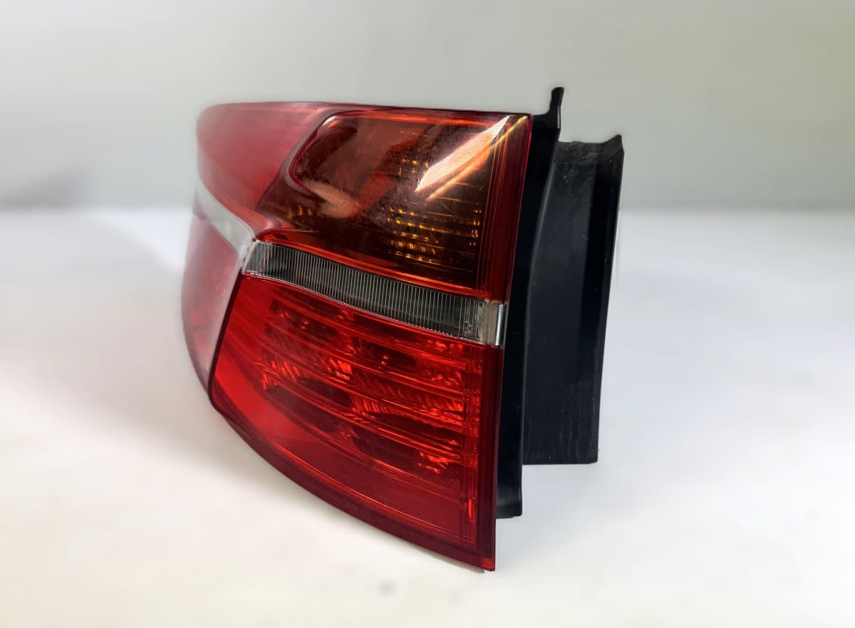 BMW 63217179983 Tail light left BMW X6 (E71, E72) (2008-2014)