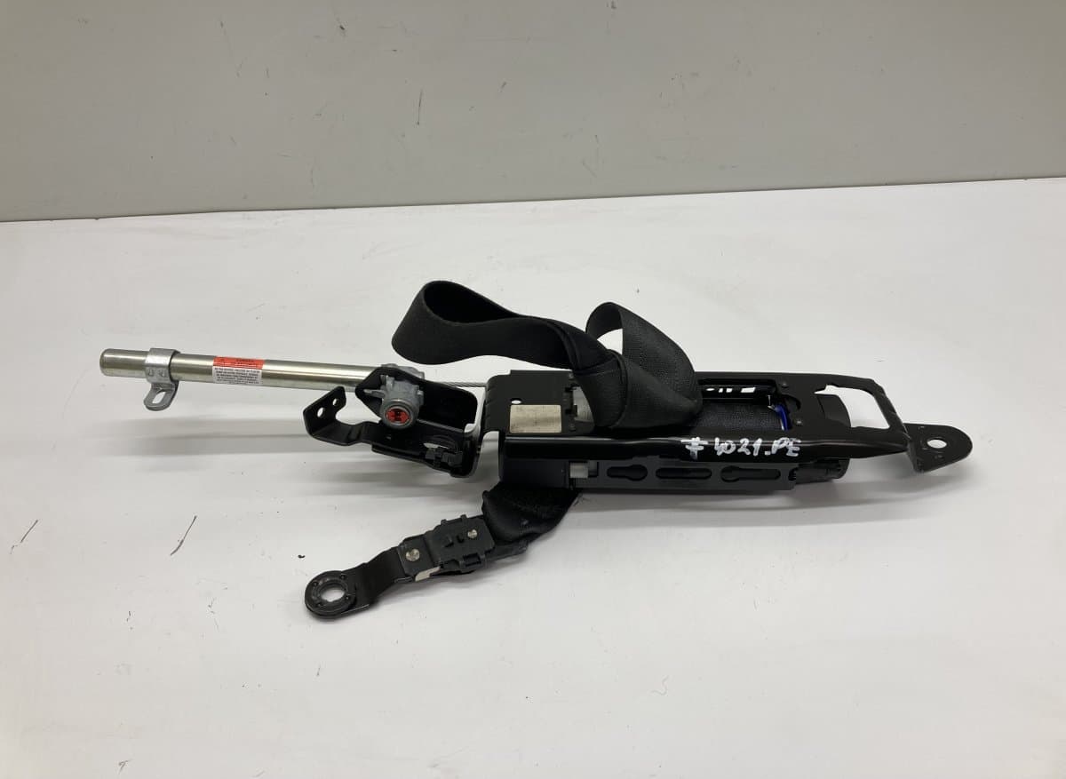 VOLVO 39836313 Seat Belt Front Right VOLVO XC60 I (2008-2017)