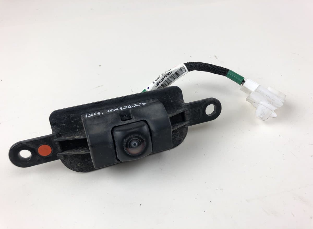 867D033010 Reverse camera LEXUS ES VII (2018-)