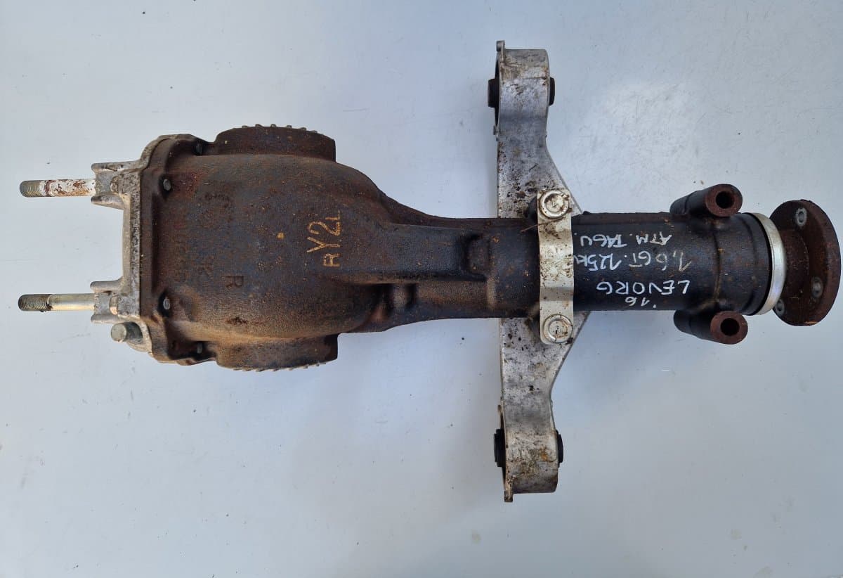 SUBARU 975944Y2 38300AC330 Y/VA1RBV Rear axle differential SUBARU LEVORG I (VM) (2015-2020)