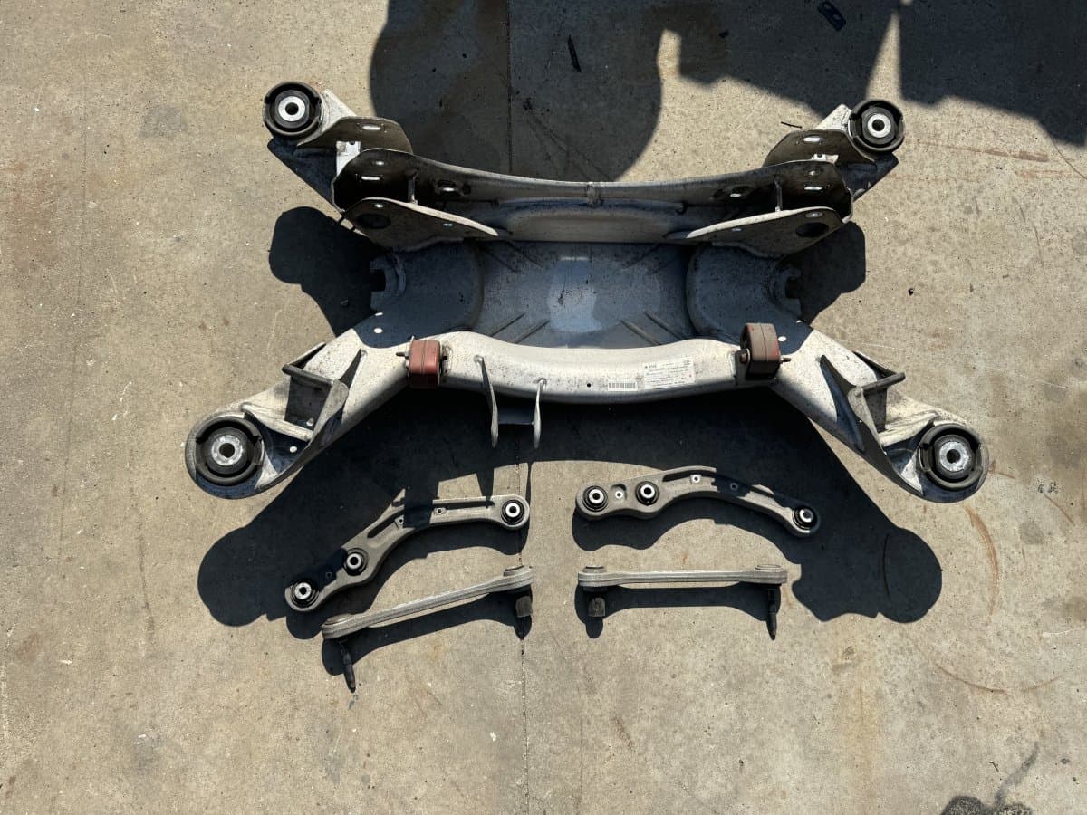 AUDI 4E0201308A 4E0505235H 4E0505323Q 4E0501529G Rear axle Beam AUDI A8 (4E) (2002-2010)