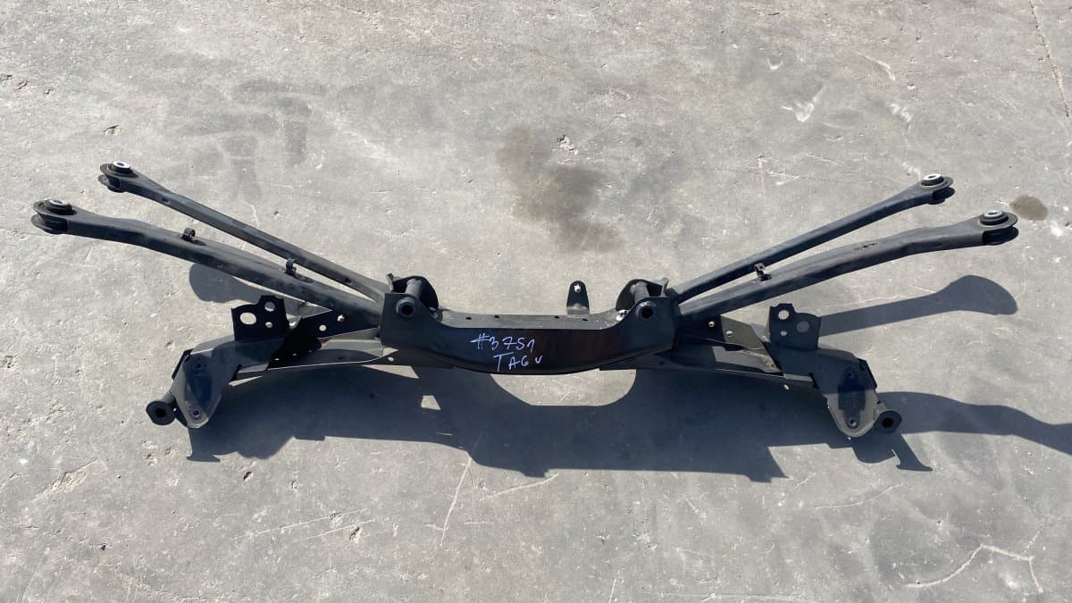 33306851560 33326884693 33326851569 Rear axle Beam BMW 2 Active Tourer (F45, F46) (2013-2021)