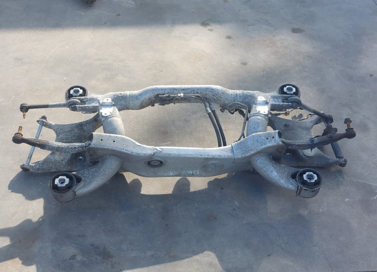 BMW 33316779789 3332-6753109 33326753109 6753110-3332 67531103332 Rear axle Beam BMW 7 (E65, E66) (2001-2009)