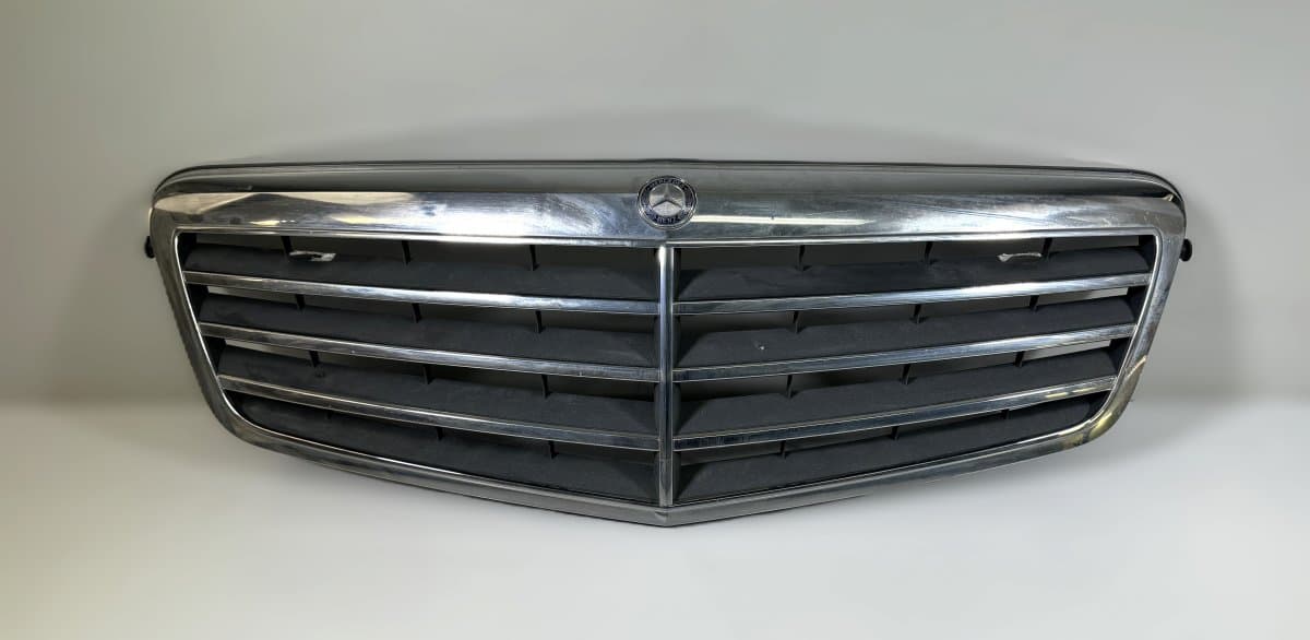 MERCEDES-BENZ A2128800883 Radiator Grille MERCEDES-BENZ E-CLASS (W212) (2009-2016)