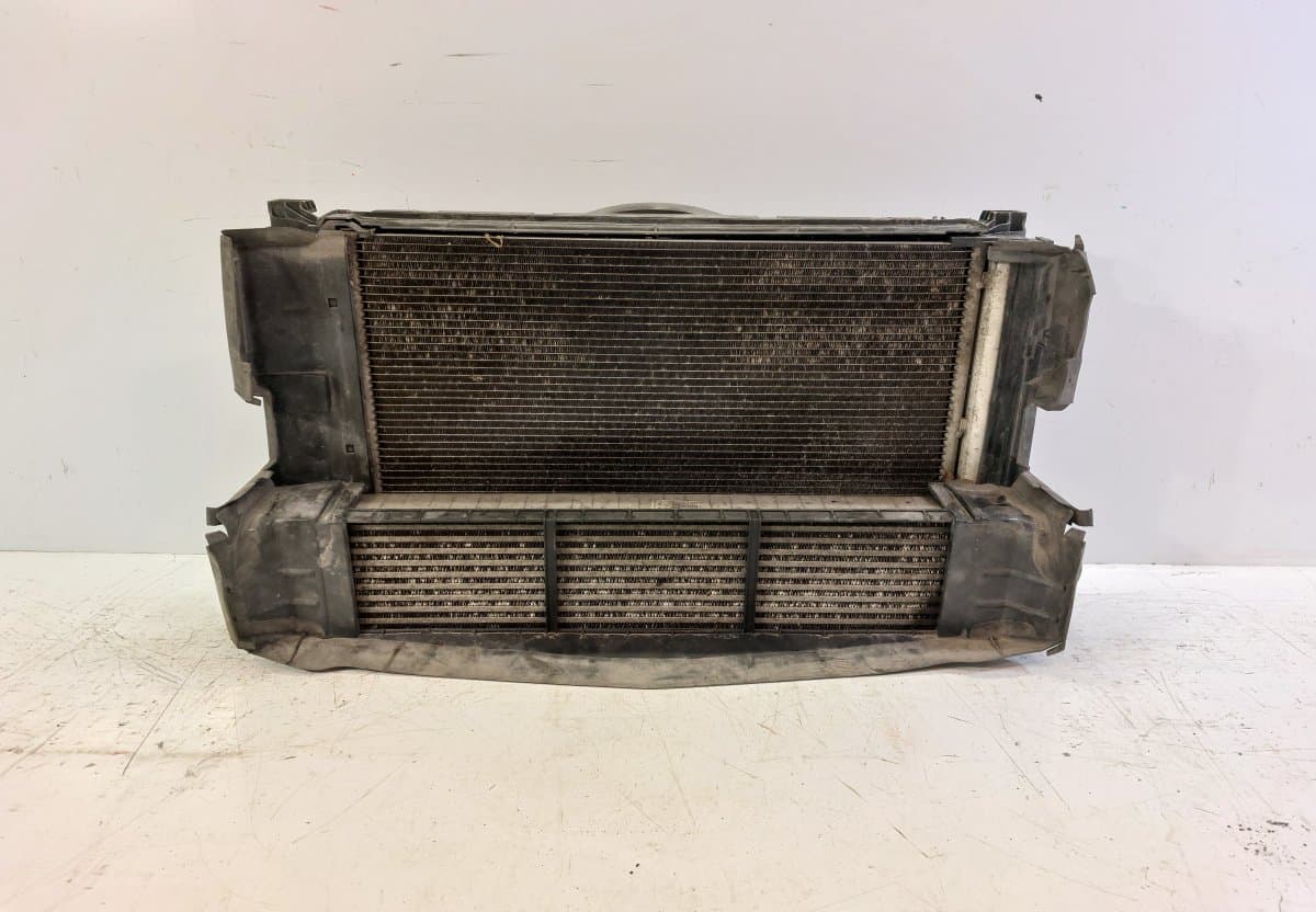 MERCEDES-BENZ A2465000100 A2465051430 Radiator set MERCEDES-BENZ C-CLASS (W204) (2007-2013)