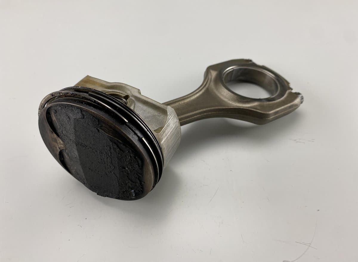 7838623 Piston BMW 3 (E90, E91, E92, E93) (2005-2011)