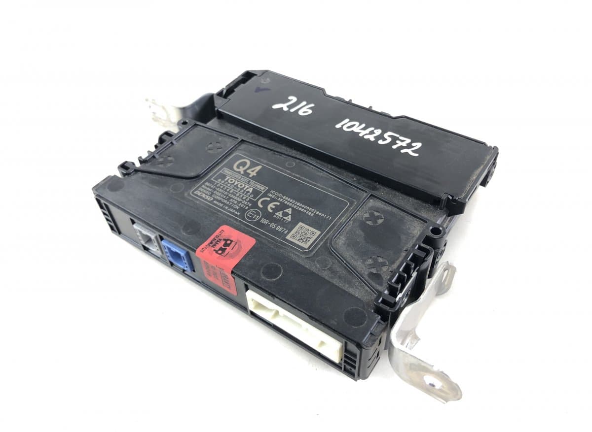 LEXUS 1043486583 104348-6583 Phone / bluetooth control unit LEXUS ES VII (2018-)