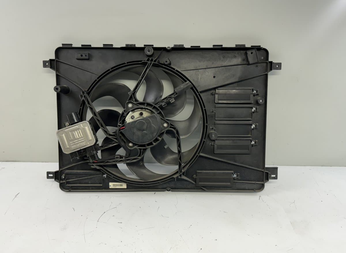 VOLVO 31368867 Radiator Fan Electric VOLVO XC60 I (2008-2017)