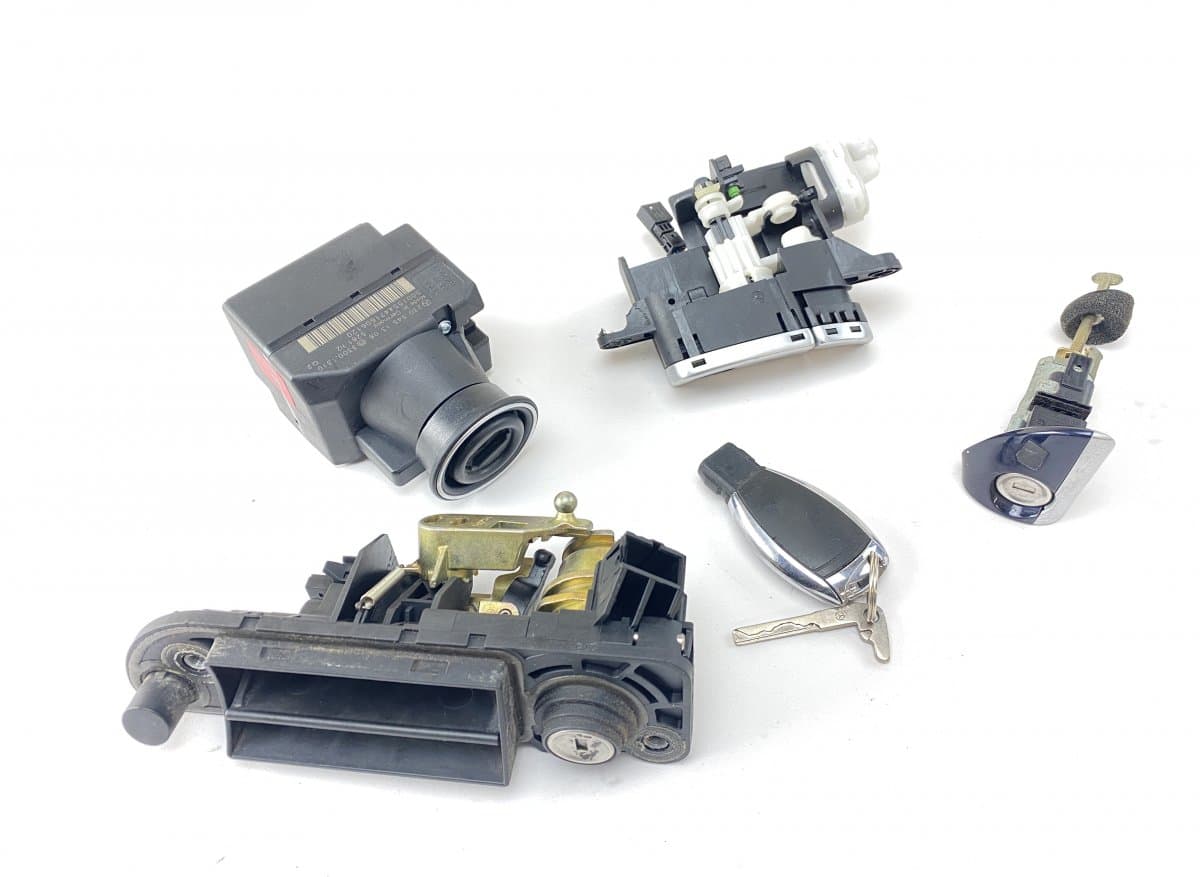 A2305452308 Ignition switch lock (ignition barrel) MERCEDES-BENZ SL-CLASS (R230) (2001-2012)