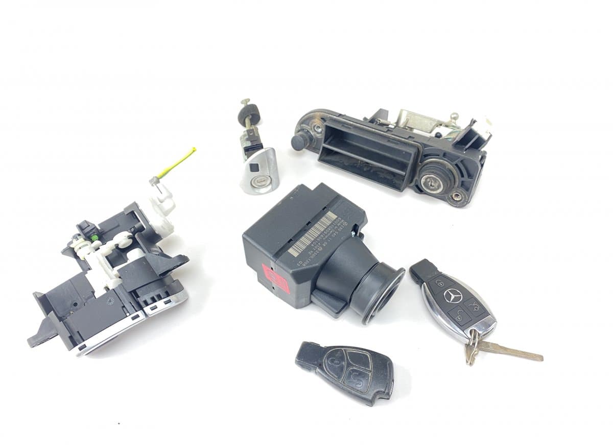 A2305452308 Ignition switch lock (ignition barrel) MERCEDES-BENZ SL-CLASS (R230) (2001-2012)