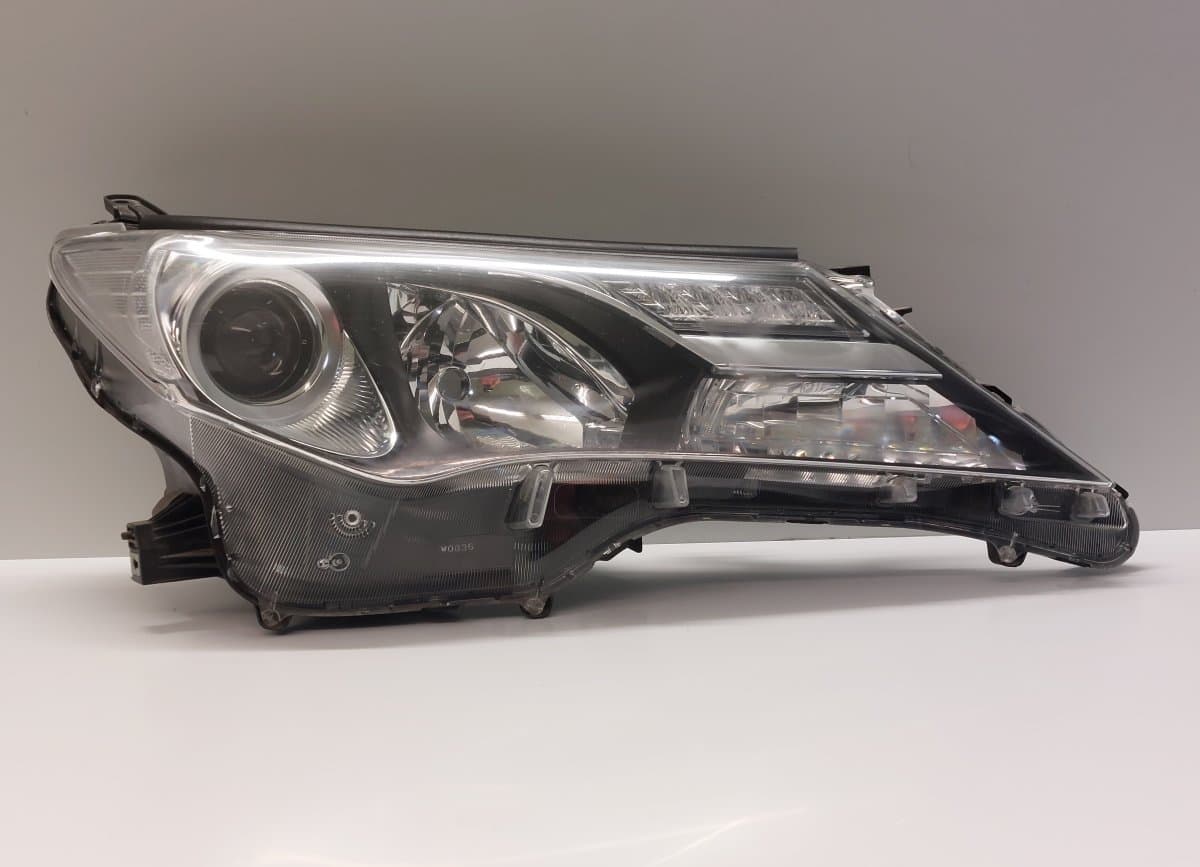 TOYOTA 8114542570 Headlight right TOYOTA RAV 4 IV (XA40) (2012-2019)