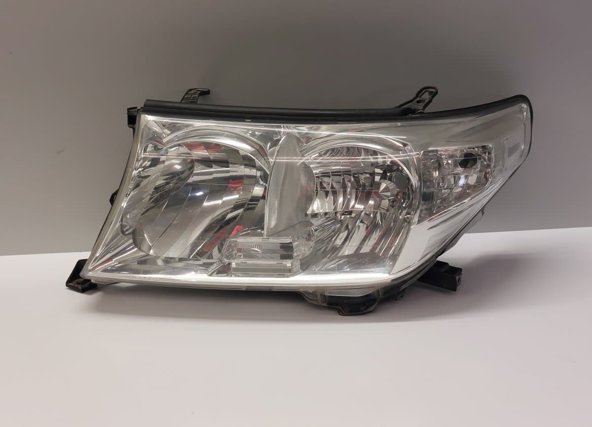 8117060C81 Headlight left TOYOTA LAND CRUISER 200 (2007-2021)