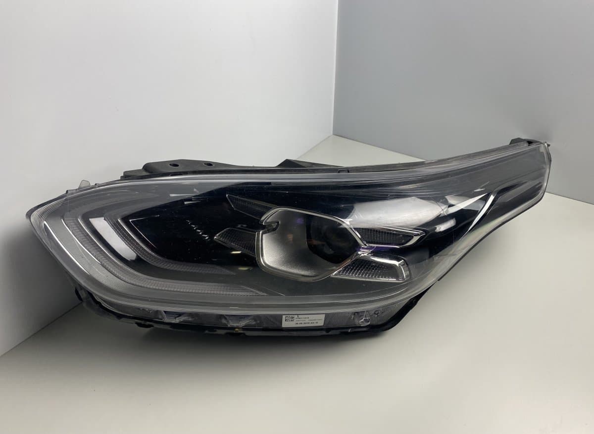 KIA 92101J7100 J792122050 Headlight left KIA CEED III (CD) (2018-)