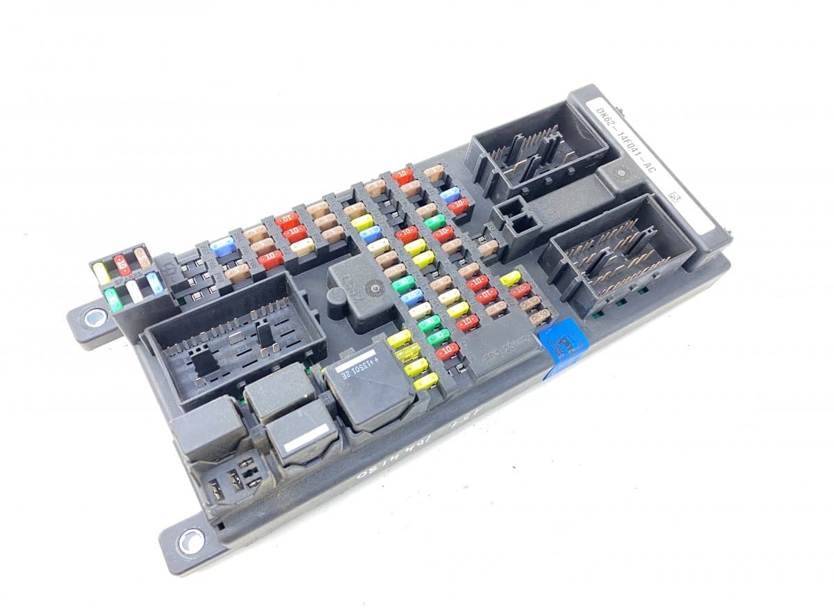LAND ROVER LR042132 Fuse box LAND ROVER RANGE ROVER SPORT II (L494) (2013-2022)