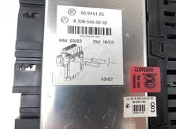 MERCEDES-BENZ 10091518 Fuse box MERCEDES-BENZ SL-CLASS (R230) (2001-2012) — thumbnail 3