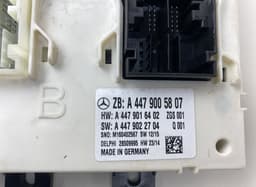 MERCEDES-BENZ 28509995 28507029 28610731 Fuse box MERCEDES-BENZ VITO / V-CLASS (W447) (2014-) — thumbnail 3