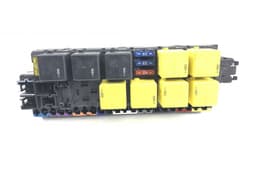 MERCEDES-BENZ 05045117 Fuse box MERCEDES-BENZ SL-CLASS (R230) (2001-2012) — thumbnail 2