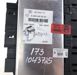 MERCEDES-BENZ 05045117 Fuse box MERCEDES-BENZ SL-CLASS (R230) (2001-2012) — thumbnail 4