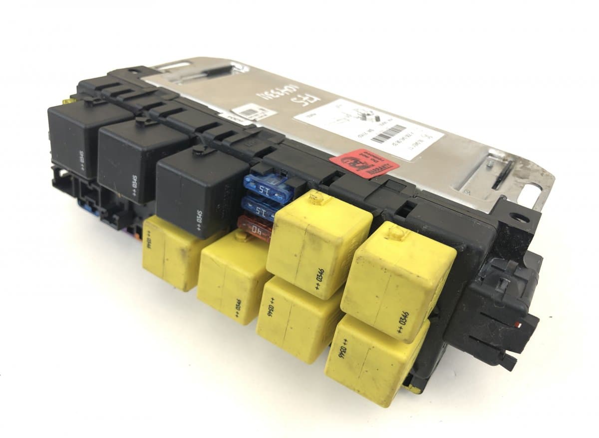 MERCEDES-BENZ 05045117 Fuse box MERCEDES-BENZ SL-CLASS (R230) (2001-2012)