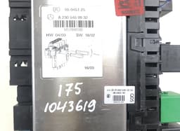 MERCEDES-BENZ 10091518 Fuse box MERCEDES-BENZ SL-CLASS (R230) (2001-2012) — thumbnail 4