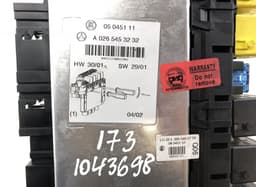 MERCEDES-BENZ 05045117 Fuse box MERCEDES-BENZ SL-CLASS (R230) (2001-2012) — thumbnail 4