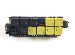 MERCEDES-BENZ 05045117 Fuse box MERCEDES-BENZ SL-CLASS (R230) (2001-2012) — thumbnail 2