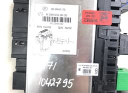 MERCEDES-BENZ 10091518 Fuse box MERCEDES-BENZ SL-CLASS (R230) (2001-2012) — thumbnail 4