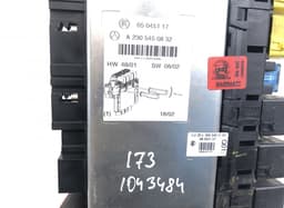 MERCEDES-BENZ 05045117 Fuse box MERCEDES-BENZ SL-CLASS (R230) (2001-2012) — thumbnail 4