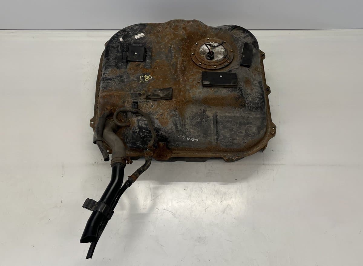 311001H800 Fuel Tank KIA CEE'D I (ED) (2006-2012)