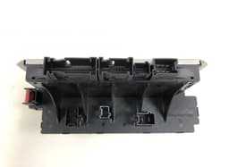 MERCEDES-BENZ 05045117 Fuse box MERCEDES-BENZ SL-CLASS (R230) (2001-2012) — thumbnail 3