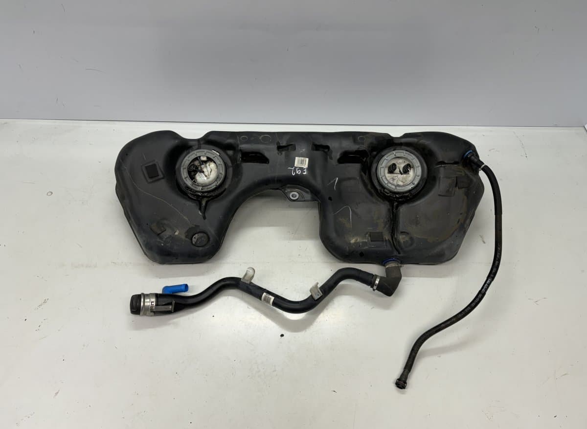 BMW 16117283798 16117188073 Fuel Tank BMW 3 (E90, E91, E92, E93) (2005-2011)