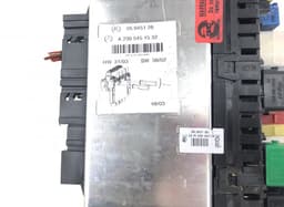 MERCEDES-BENZ 10091518 Fuse box MERCEDES-BENZ SL-CLASS (R230) (2001-2012) — thumbnail 4