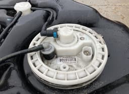 BMW 16117195461 Fuel Tank BMW X6 (E71, E72) (2008-2014) — thumbnail 2