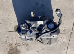 LAND ROVER WFE501350 Fuel Tank LAND ROVER RANGE ROVER III (LM) (2002-2012) — thumbnail 1