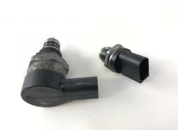 MERCEDES-BENZ 0281002927 A6420740284 0281002985 Fuel pressure regulator set MERCEDES-BENZ ML-CLASS (W164) (2005-2011) — thumbnail 1