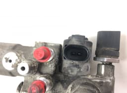 VW 3C0906011E 1S0906009E 1S0906035A Fuel pressure regulator VW PASSAT B6 (3C) (2005-2010) — thumbnail 3