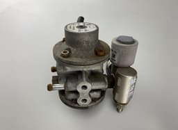 SUBARU 110R000090 E010M0055 E160M0026 Fuel pressure regulator SUBARU LEGACY V / Outback (2009-2014) — thumbnail 1