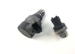 JEEP 0281006209 0281002982 Fuel pressure regulator set JEEP GRAND CHEROKEE IV (WK, WK2) (2010-2021) — thumbnail 1