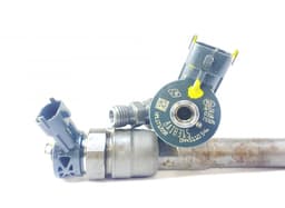 MERCEDES-BENZ 0445110546 0445161554 Fuel injector set MERCEDES-BENZ C-CLASS (W205) (2013-2021) — thumbnail 3