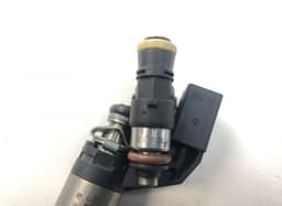 VW 03C906036J 03C906039B Fuel injector set VW PASSAT B6 (3C) (2005-2010) — thumbnail 10