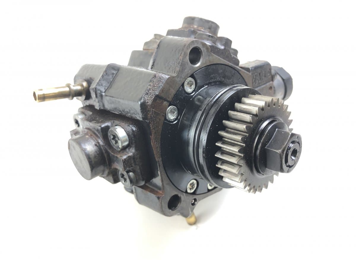 0445010250 0986437045 0986437056 Fuel injection pump, diesel MERCEDES-BENZ VITO / V-CLASS (W447) (2014-)