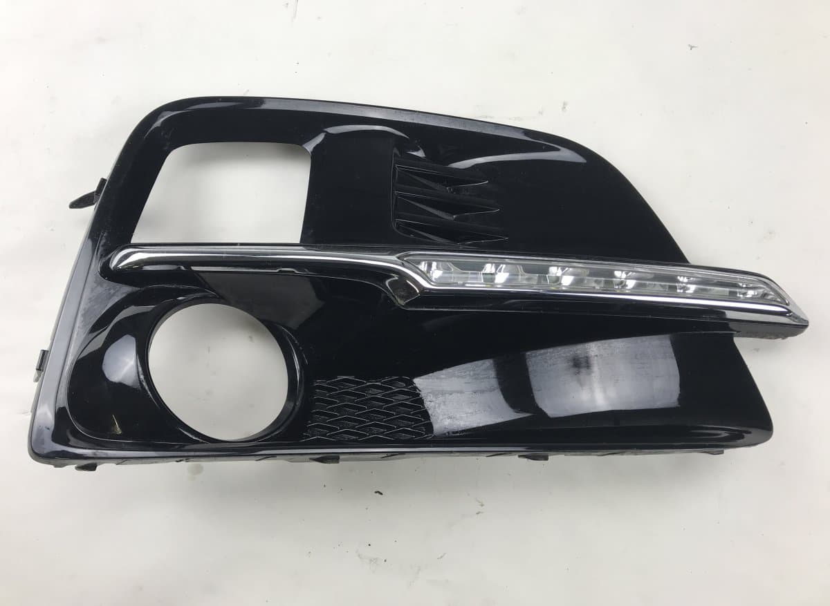 SUBARU S95200210 Front Bumper Moulding Right SUBARU LEVORG I (VM) (2015-2020)